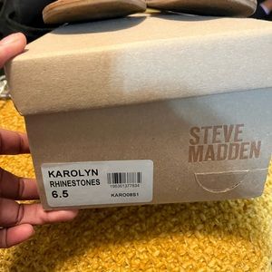 Steve Madden Strap up Sandals